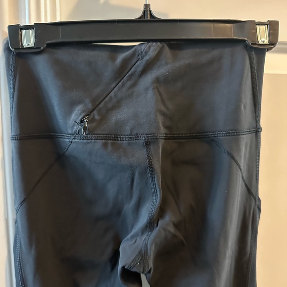 Lululemon leggings fast and free, size 2 - Picture 6 of 6